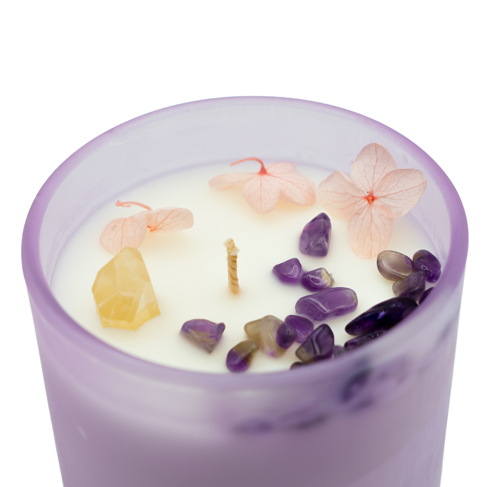 Lavender & Vanilla Candle Detail