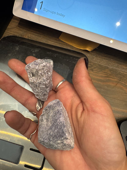 Lepidolite (Raw)