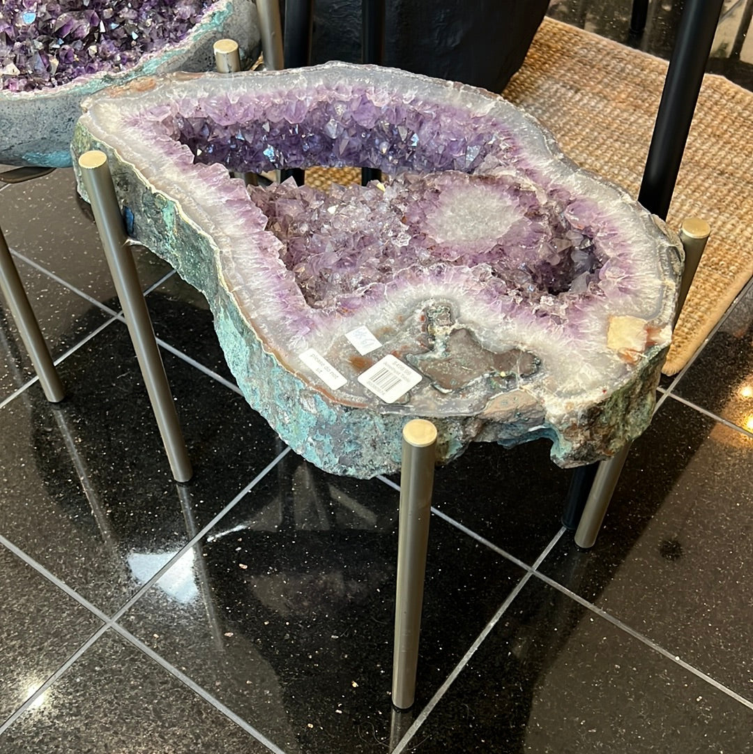 Amethyst Table