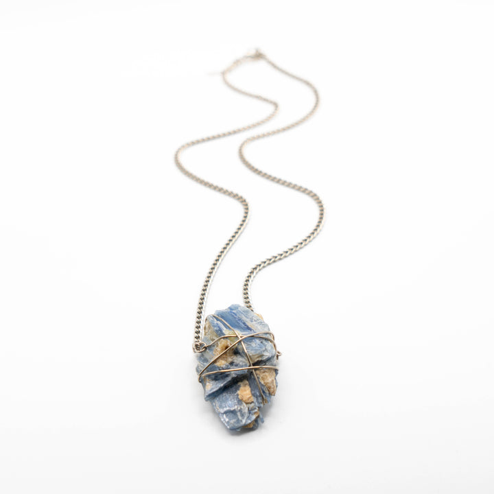 Kyanite (Necklace)