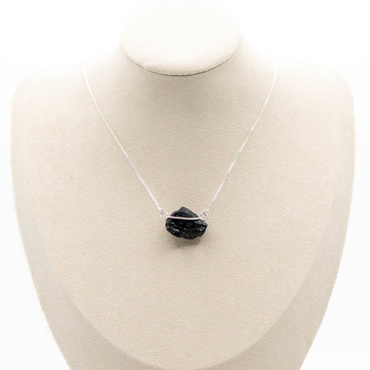 Black Tourmaline (Hug Silver Necklace)